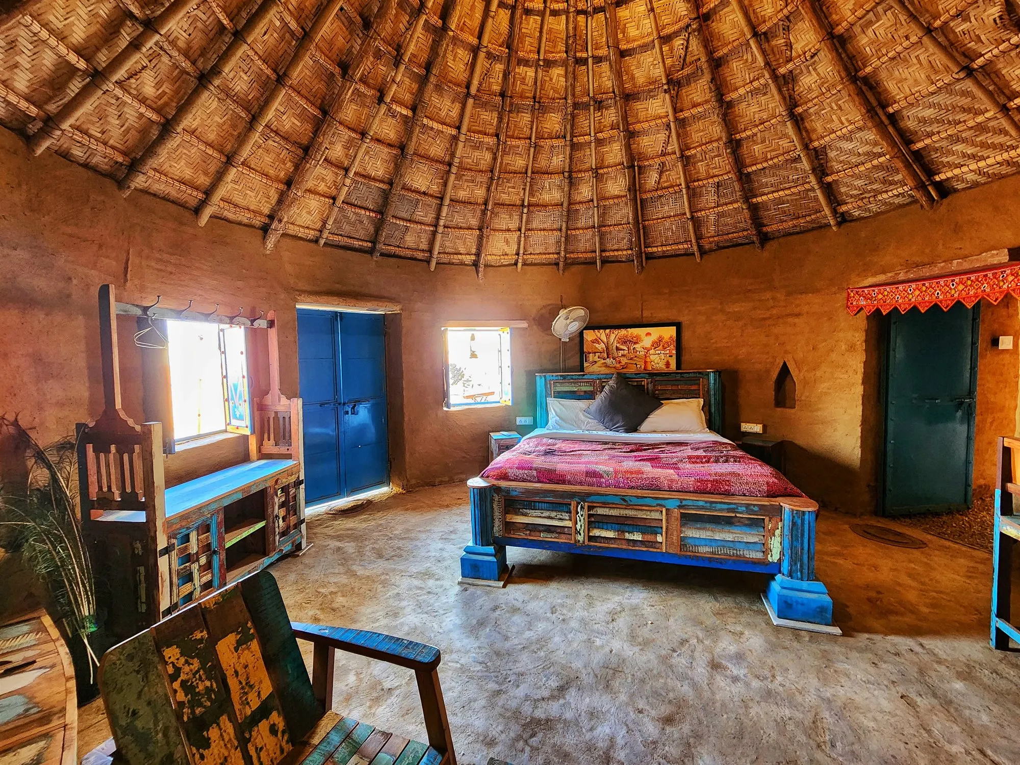 Golden sands and comfortable desert living at Rait