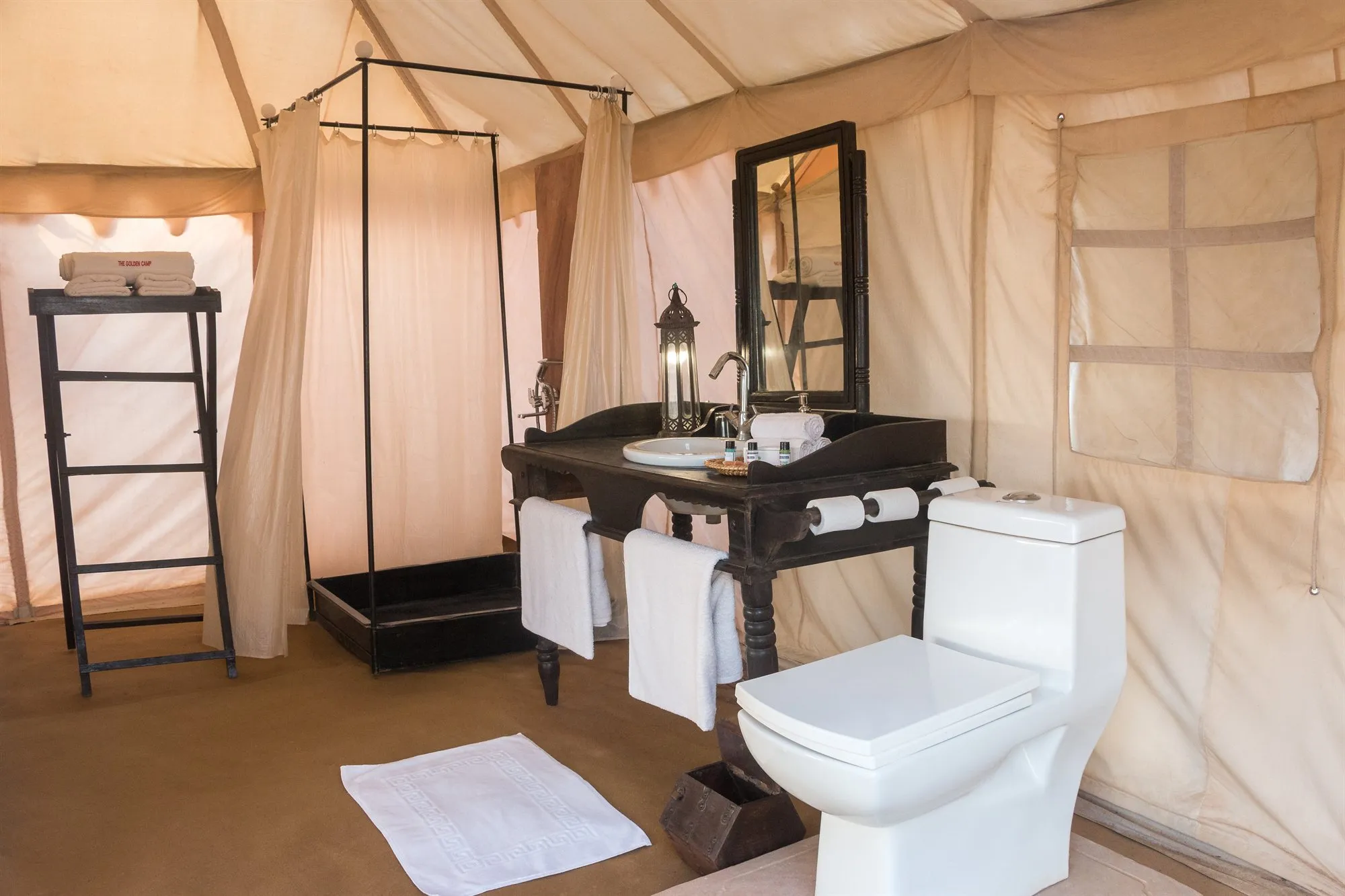 Swiss Deluxe Desert Tent