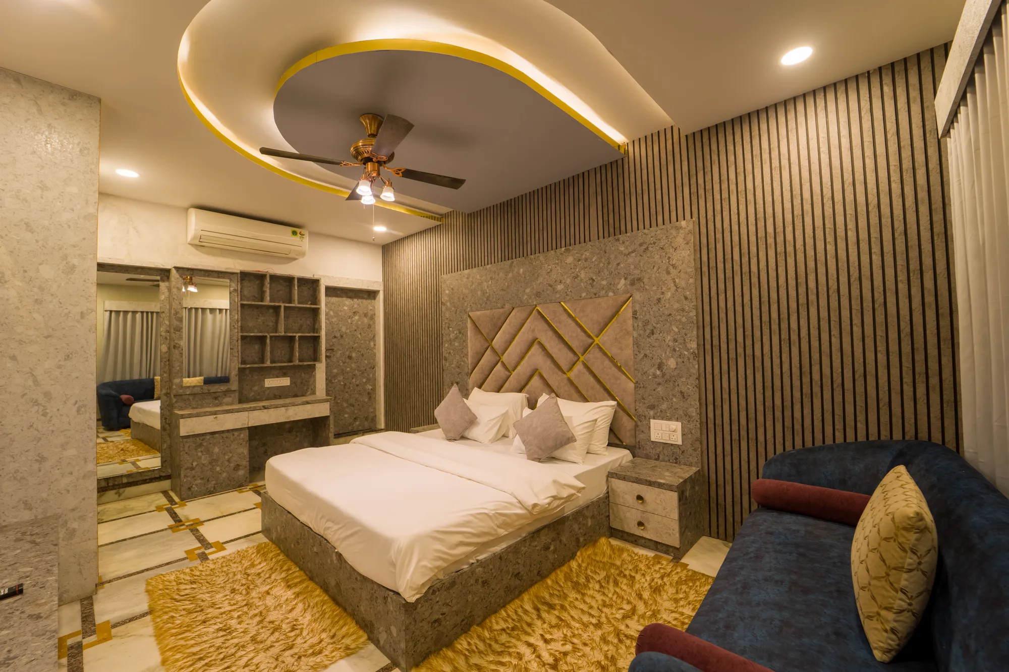 Luxury Villa Bedroom & Suite