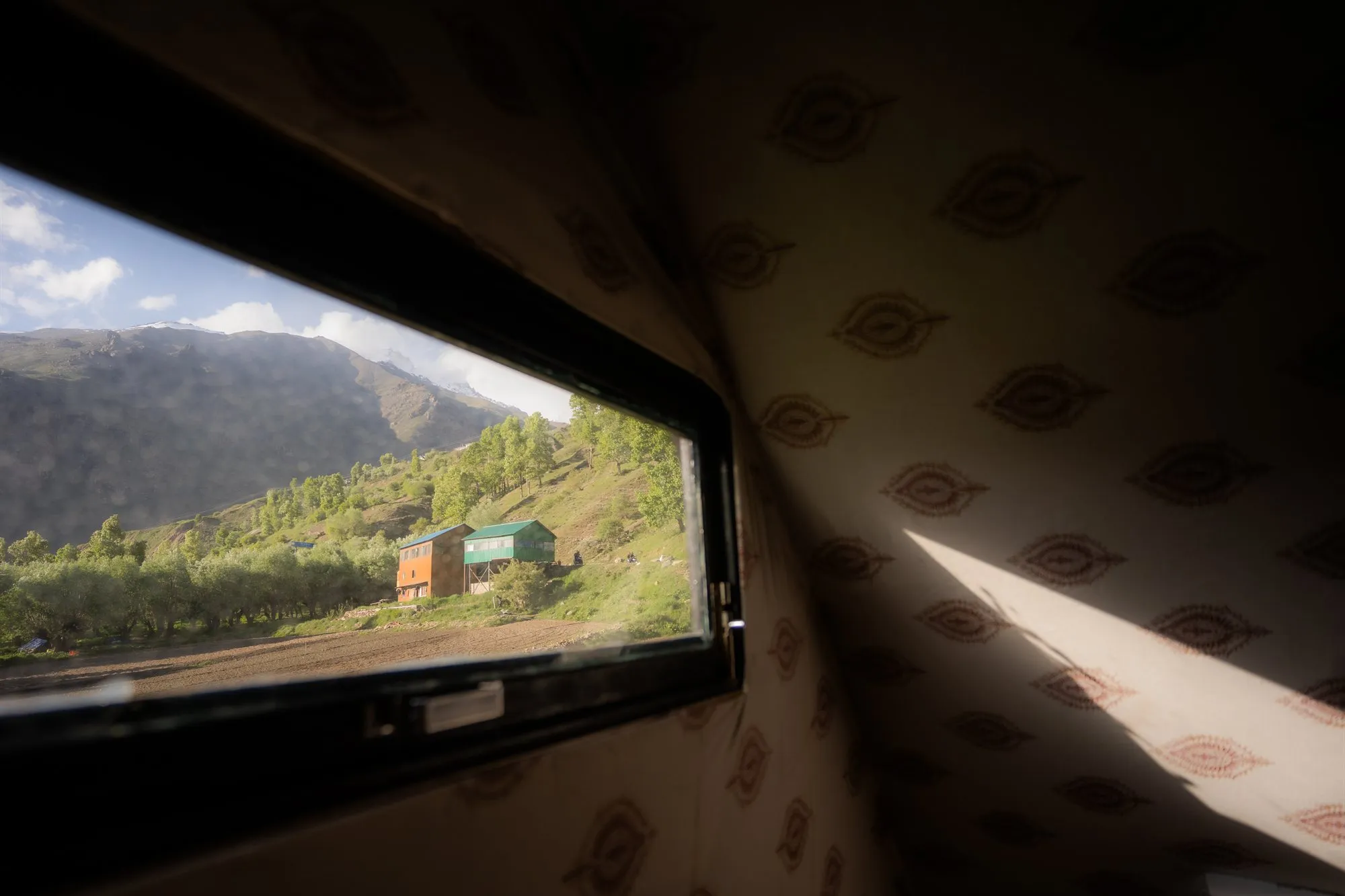 Alpine Rooms & Cottages